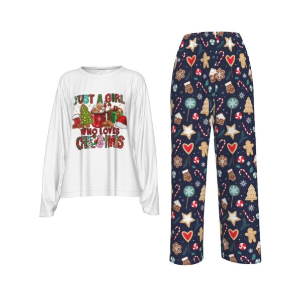 A Girl Loves Christmas Women's Sleepwear